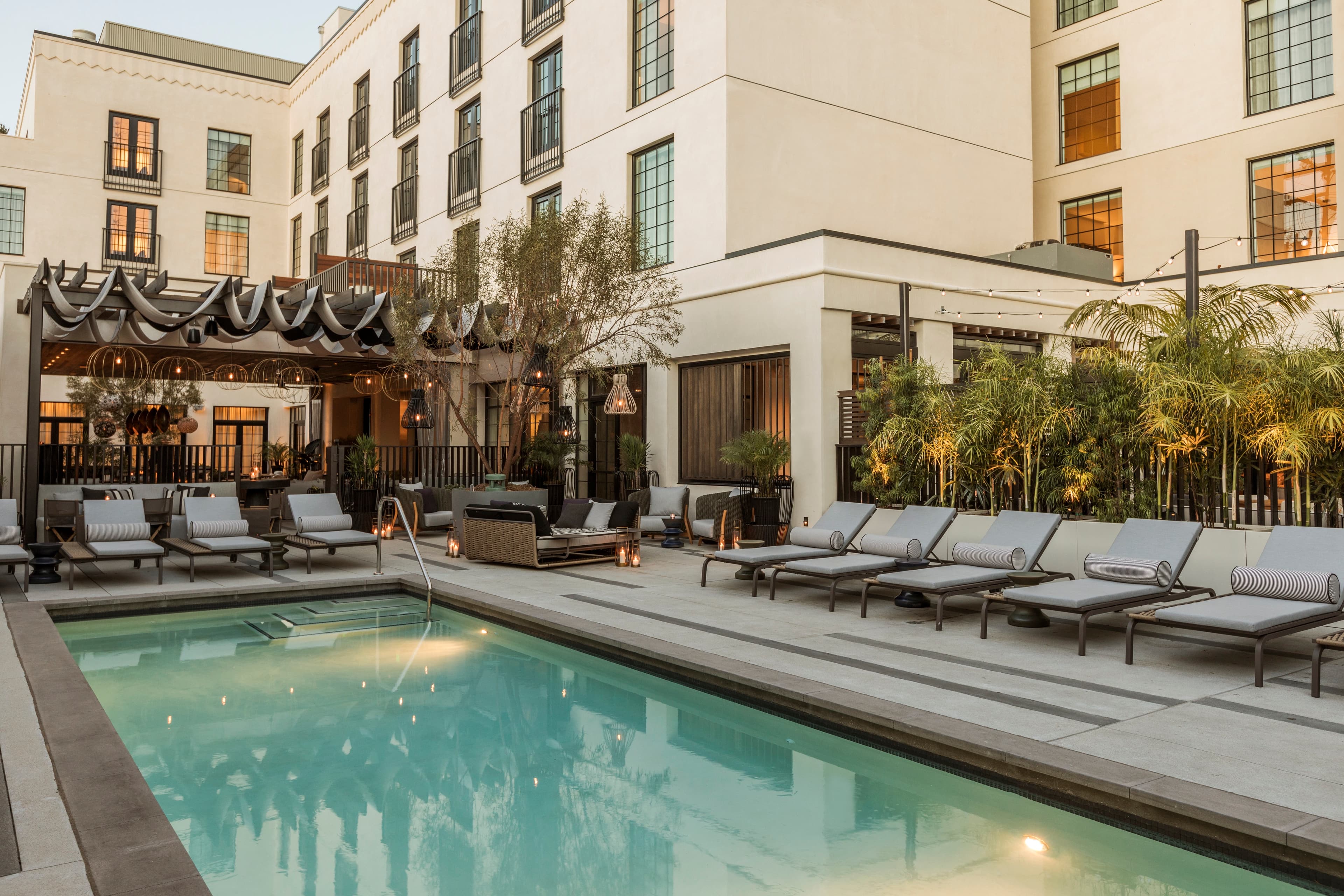 Our peaceful West Hollywood hotel pool