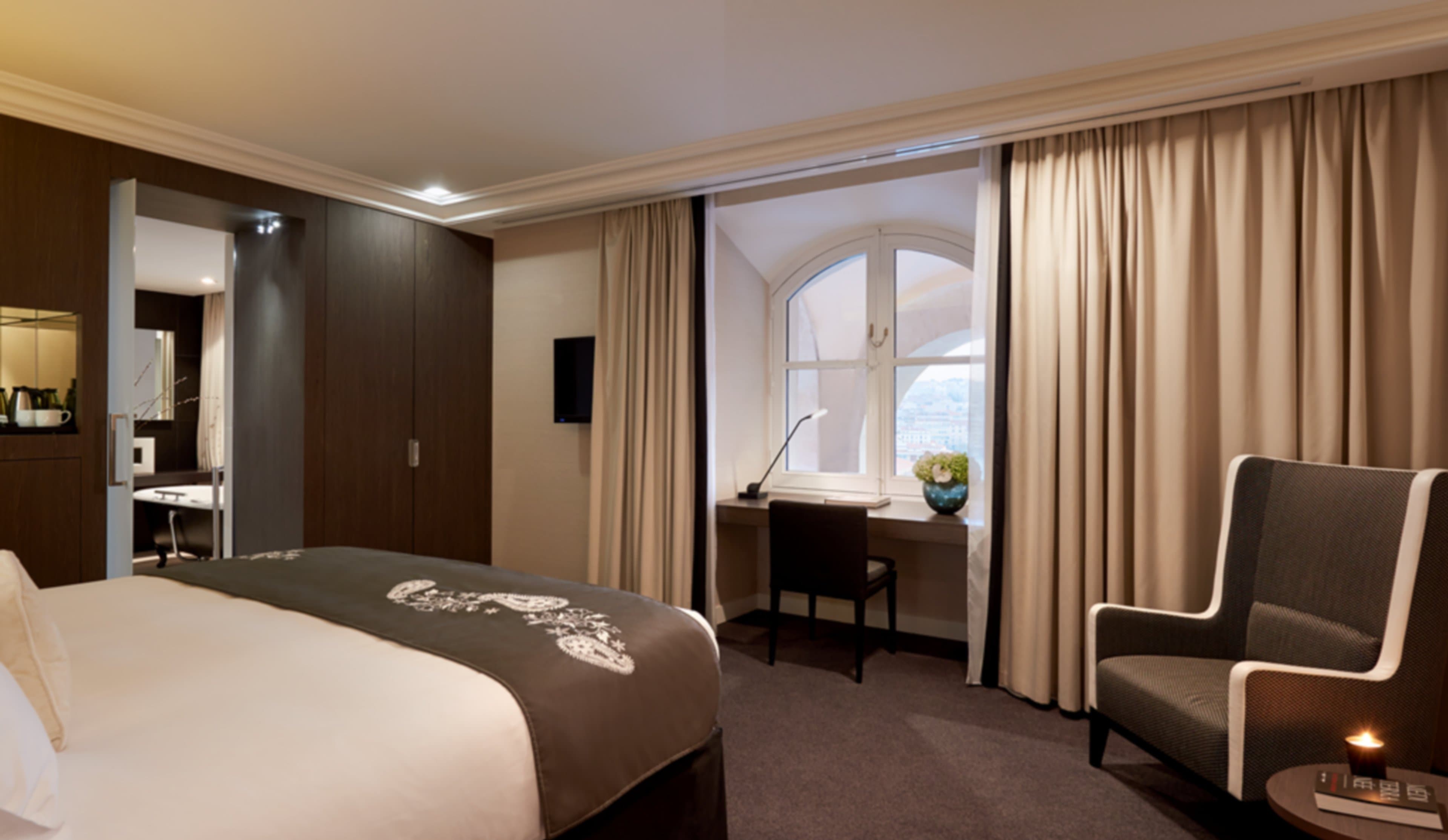Junior Suite Harbor View