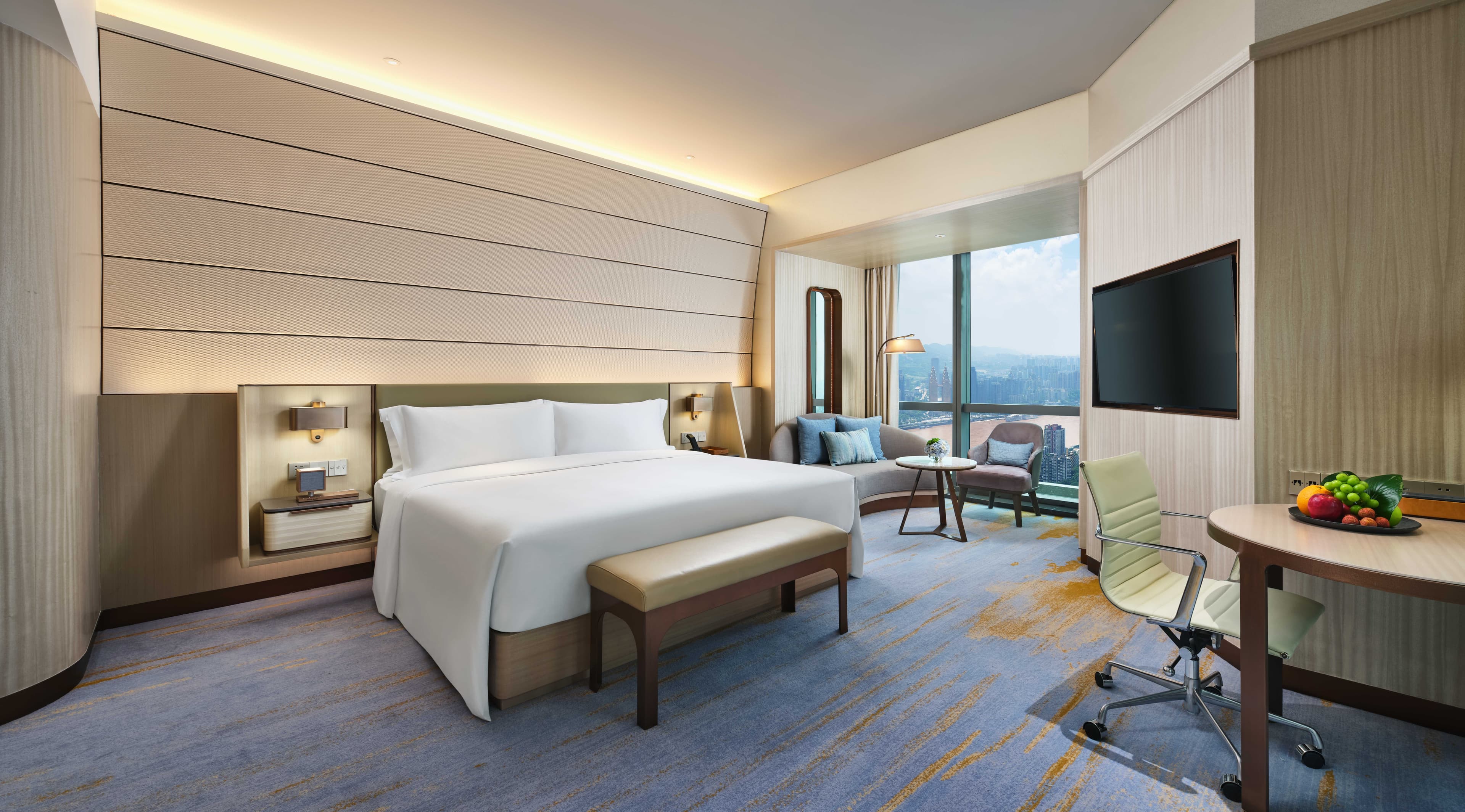IC-Chongqing-Raffle-City-King Premium River View Lounge Accessible