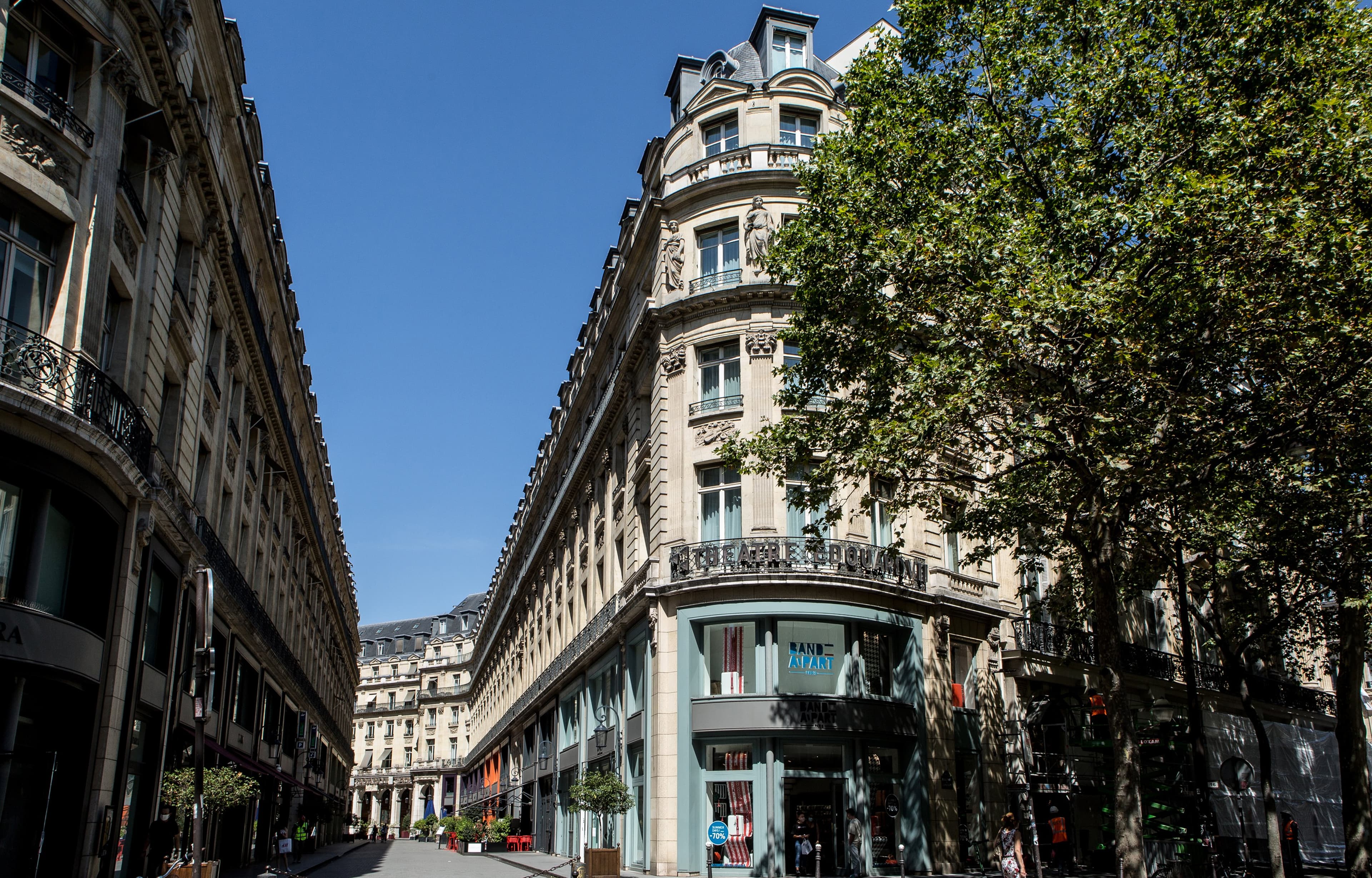 Enjoy the modernity of your property in an Haussmannian building