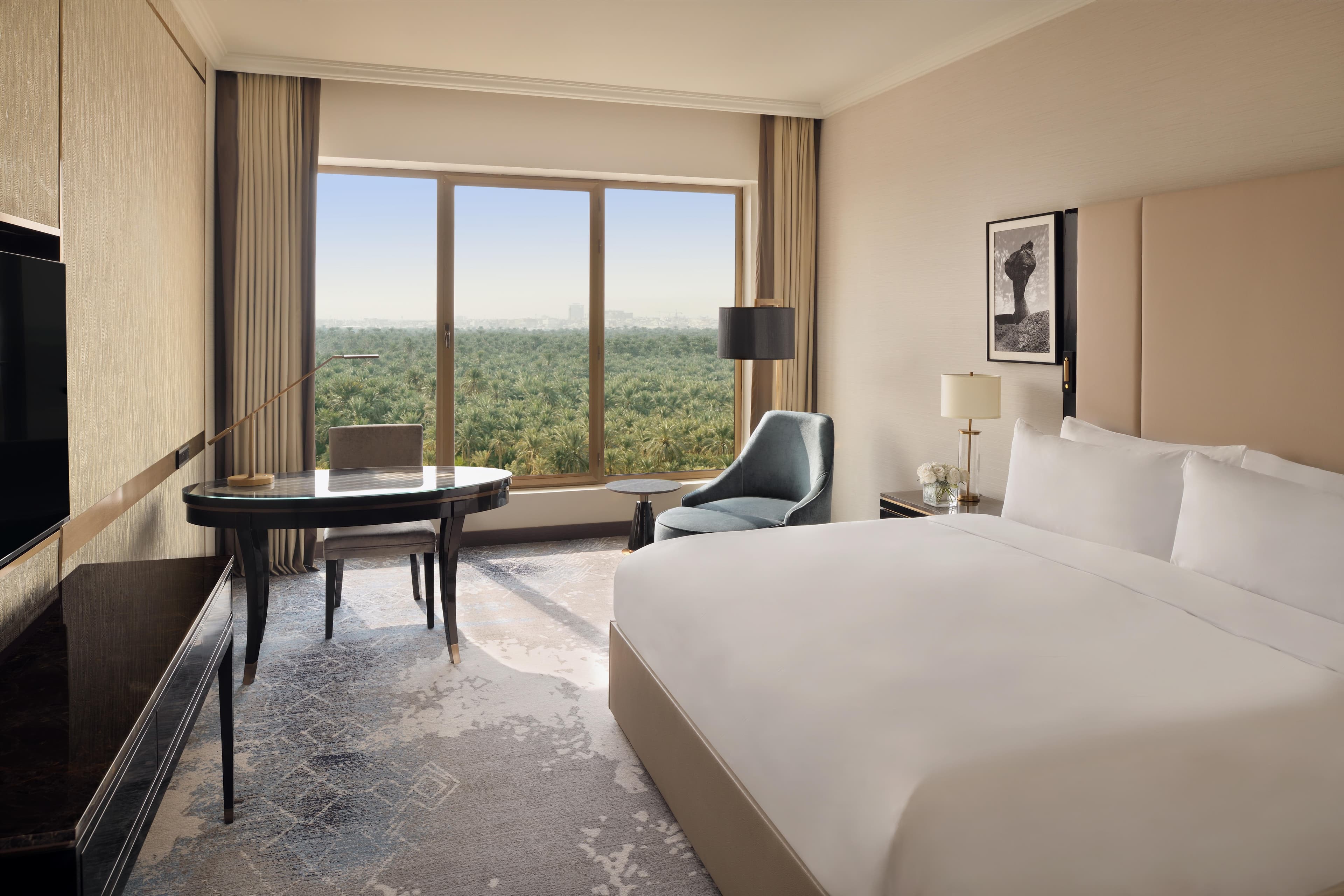 Club Floor Room