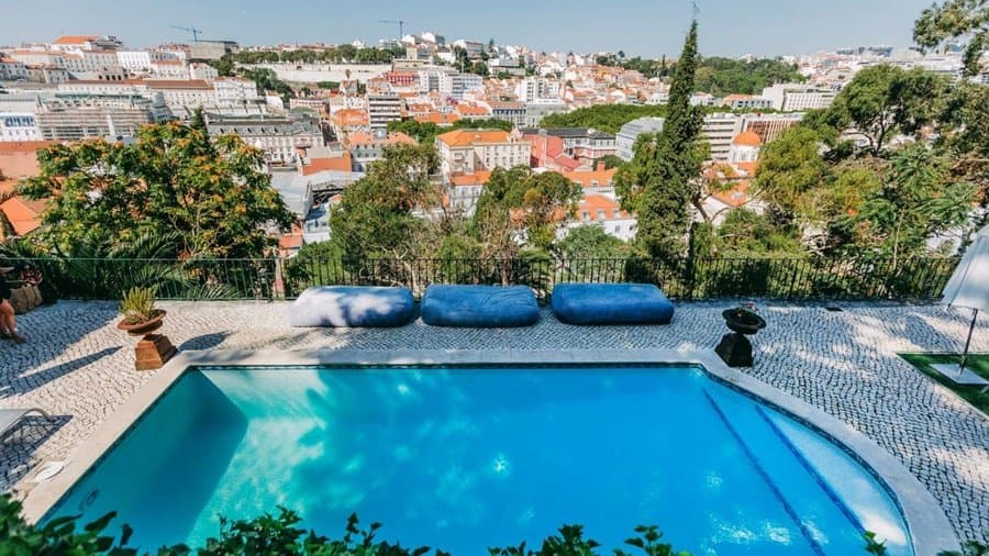 C5D635 Pool