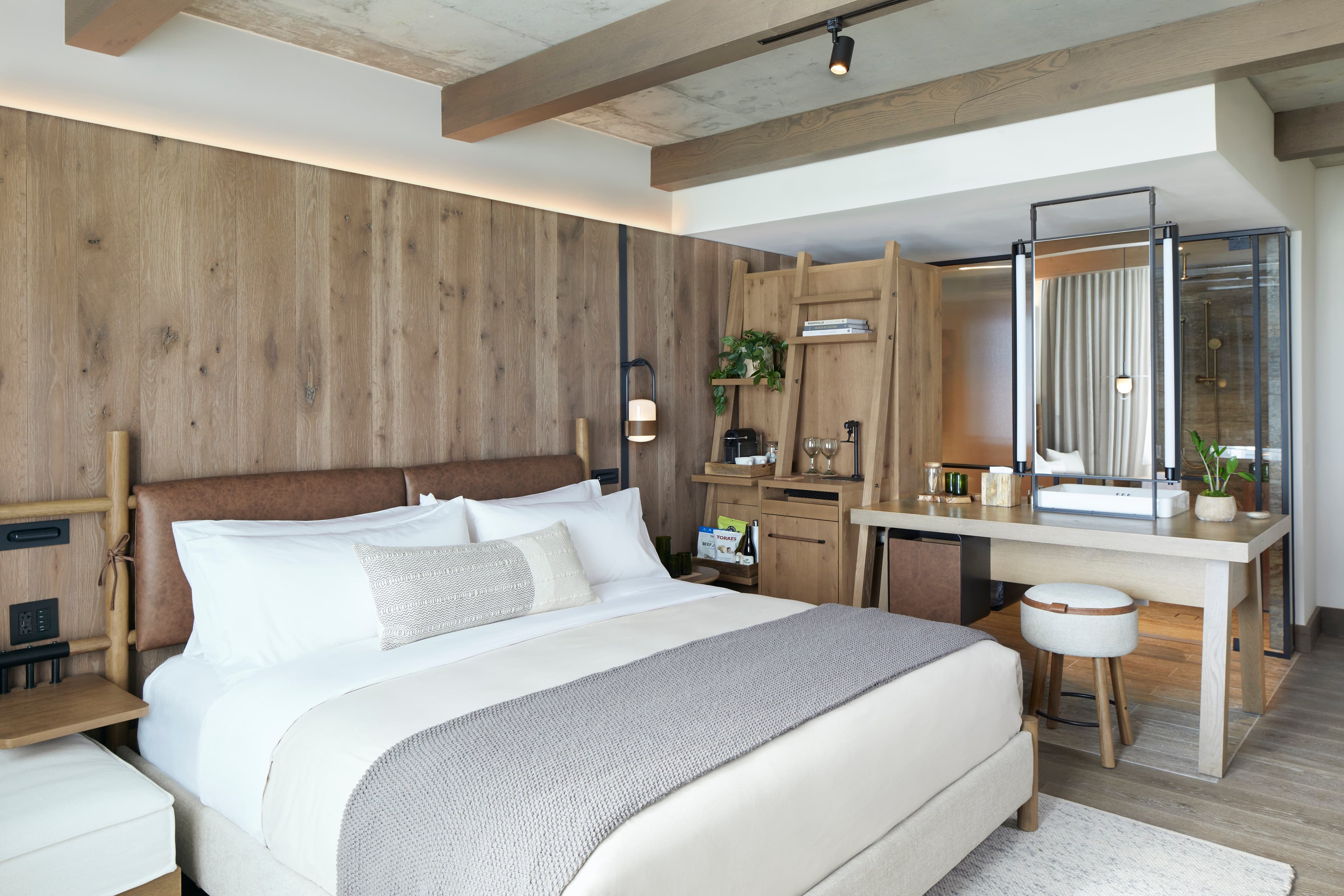 King Guestroom