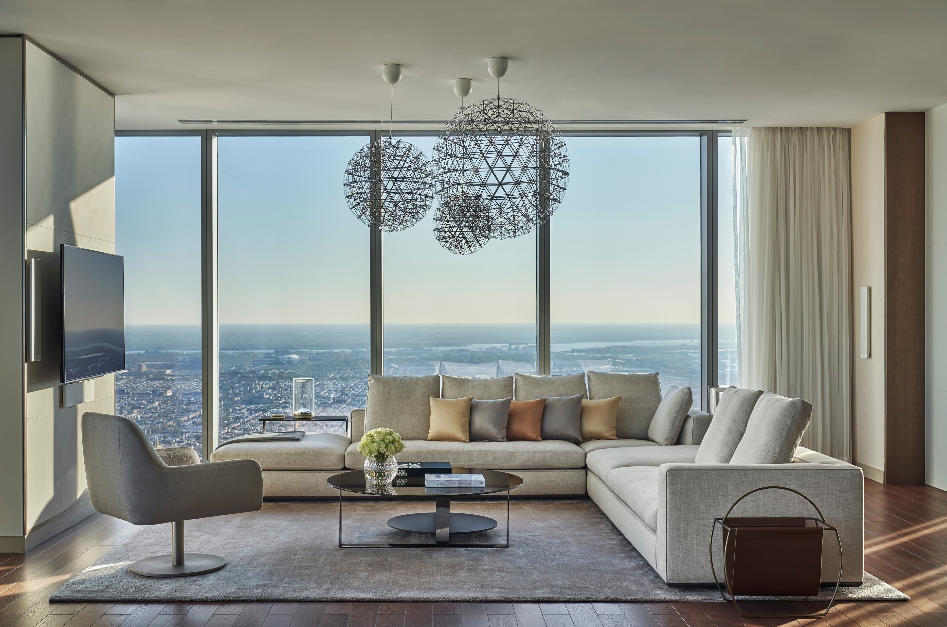 PHL524, PR1B, Presidential Suite
