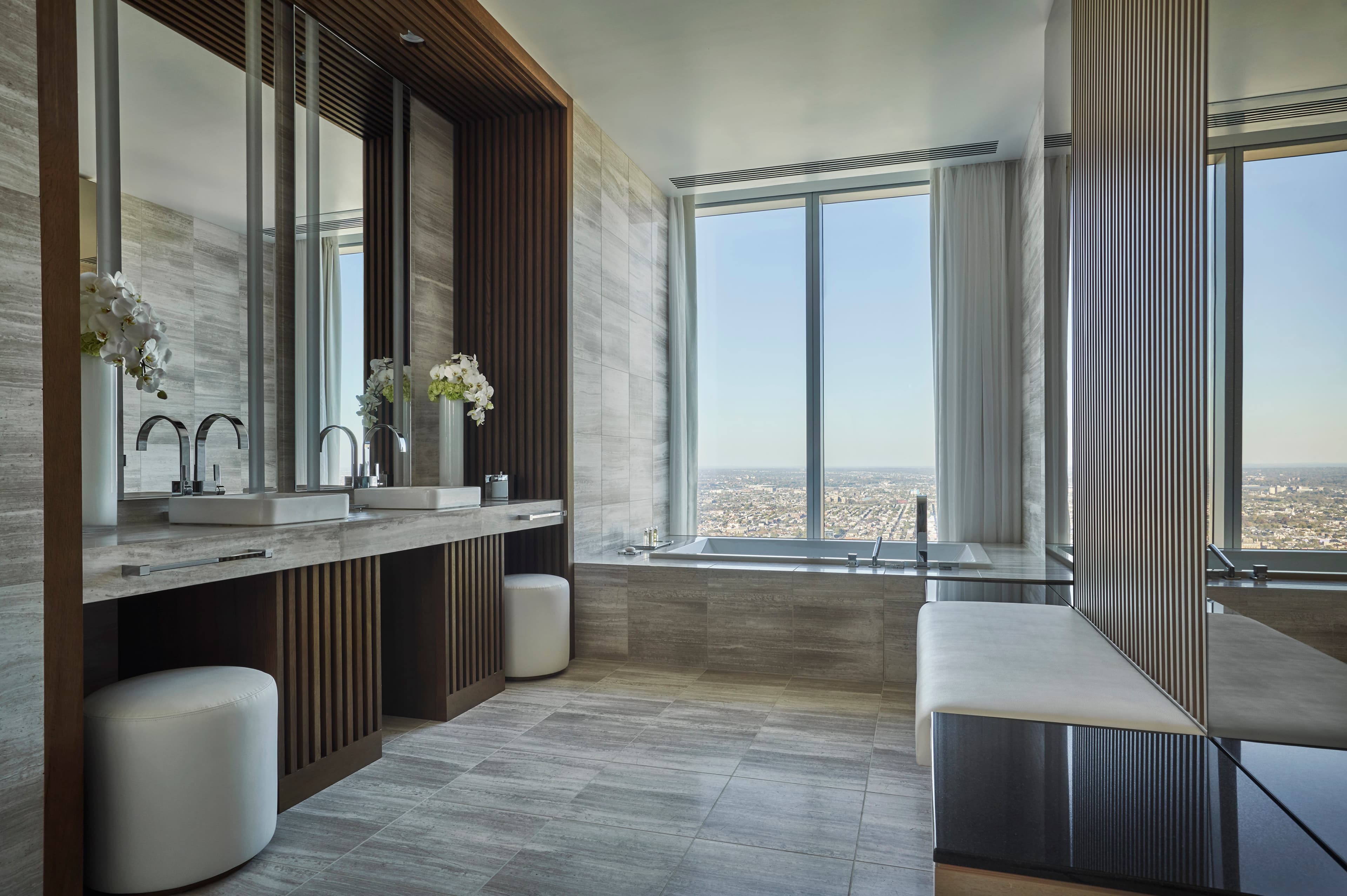 PHL527, PR1B, Presidential Suite
