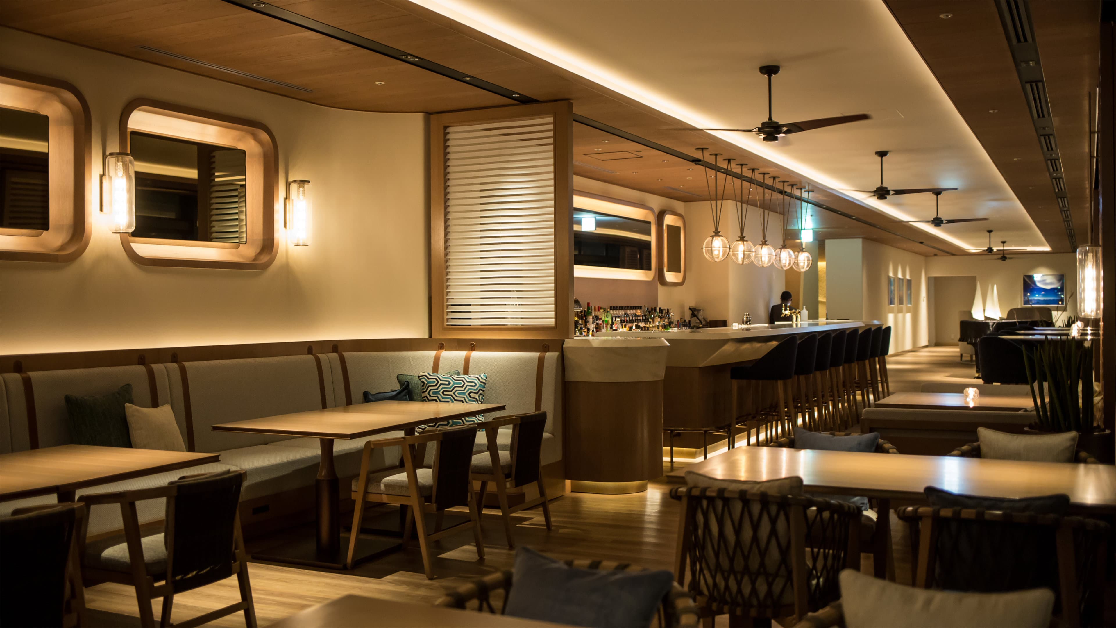 Bar Larboard